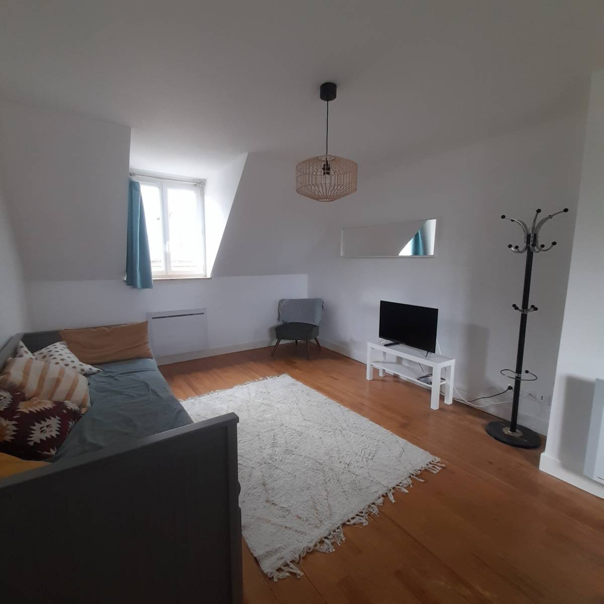 DIEPPE - RUE St JACQUES - Studio meublé entièrement refait à neuf