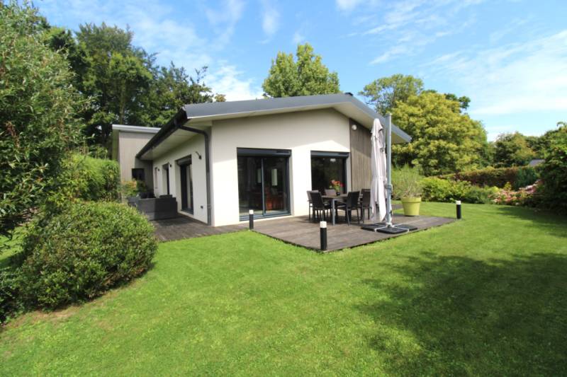 A VENDRE MAISON CONTEMPORAINE DE TYPE T5 - 180 M² Habitables - DPE en C - 4 Chambres dont une suite parentale - Secteur privilégié - VARENGEVILLE-SUR-MER