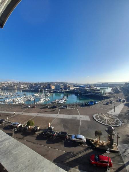 Appartement de type F3 avec vue sur le port et les quais - Quai Henri IV - DIEPPE