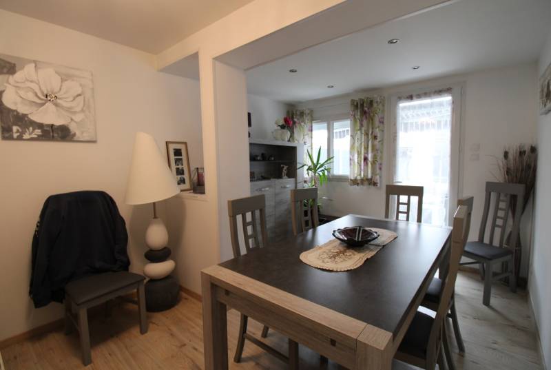 A vendre Maison de ville type T4 - 67 m² habitable - 3 chambres - refaite à neuf - DIEPPE