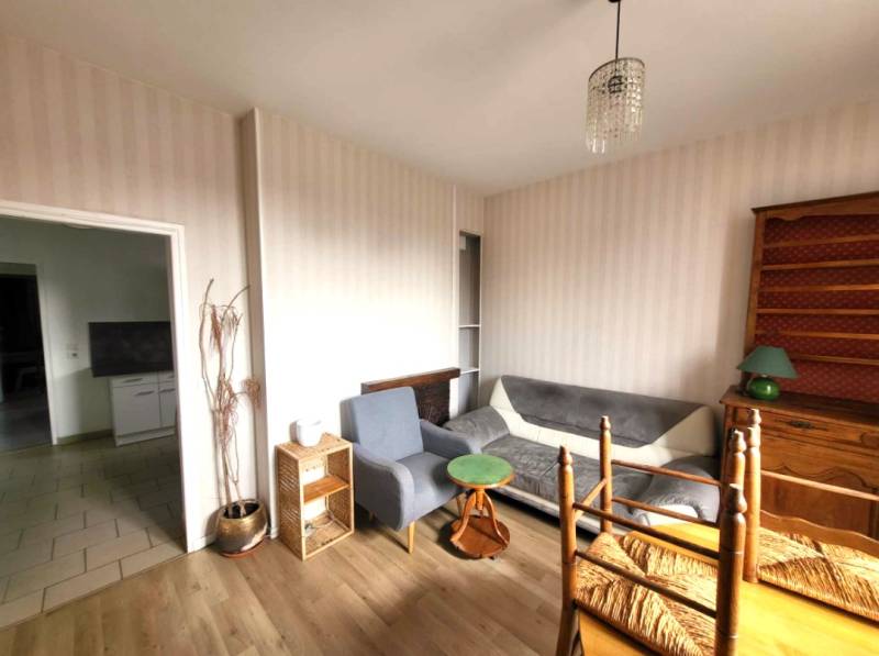 A VENDRE APPARTEMENT DE TYPE T2 (SPACIEUX) - 49,63 M² CARREZ - Spécial investissement locatif - Idéalement situé - DIEPPE