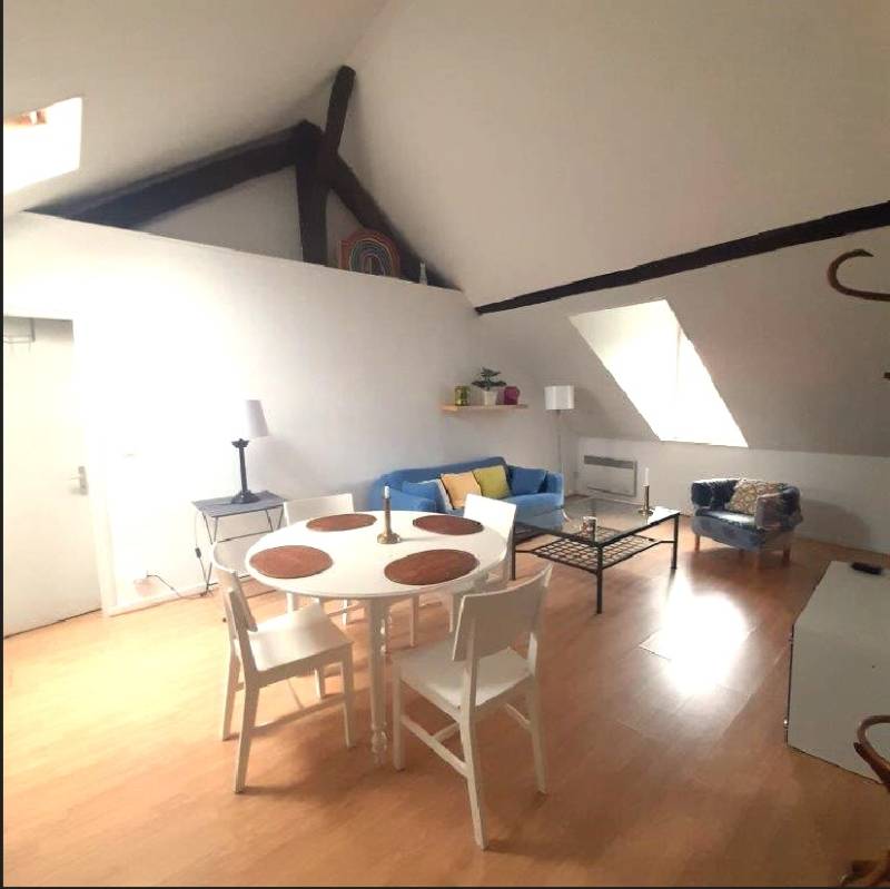 A VENDRE APPARTEMENT DE TYPE T3 - 59 M² Carrez - 2 Chambres - Appartement rénové/ Loué meublé - 4eme étage - Cœur du centre-ville de DIEPPE