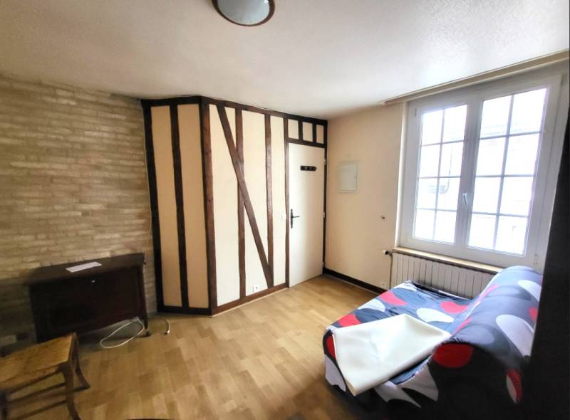 A VENDRE APPARTEMENT DE TYPE T2 - 31 M² Habitables - 3ème étage - Proche du Port - DIEPPE CENTRE-VILLE