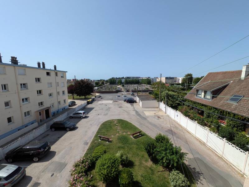A VENDRE APPARTEMENT DE TYPE T3 - 69.41 M² HABITABLES - 2EME ETAGE - VUE DEGAGEE - NEUVILLE LES DIEPPE