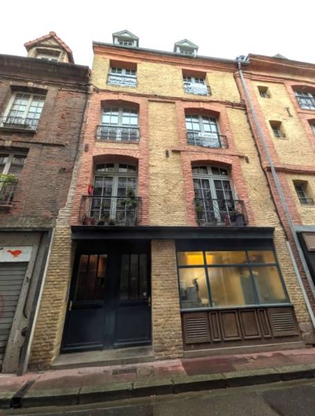 A VENDRE APPARTEMENT DE TYPE T3 - 73.23 M² CARREZ -DPE EN D - 2 CHAMBRES - PROCHE DU PORT ET DE LA PLAGE - CENTRE-VILLE DE DIEPPE