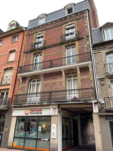 A vendre Appartement loué de type T3 - 61 m² Habitable - 4eme Etage- Cœur du centre ville de DIEPPE