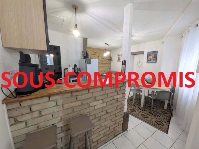 A VENDRE APPARTEMENT DE TYPE T2 - 35 M² CARREZ - Rez-de-Chaussée/ Rénové - A 2 minutes de la rue piétonne, du port et de la plage - Centre-ville de DIEPPE