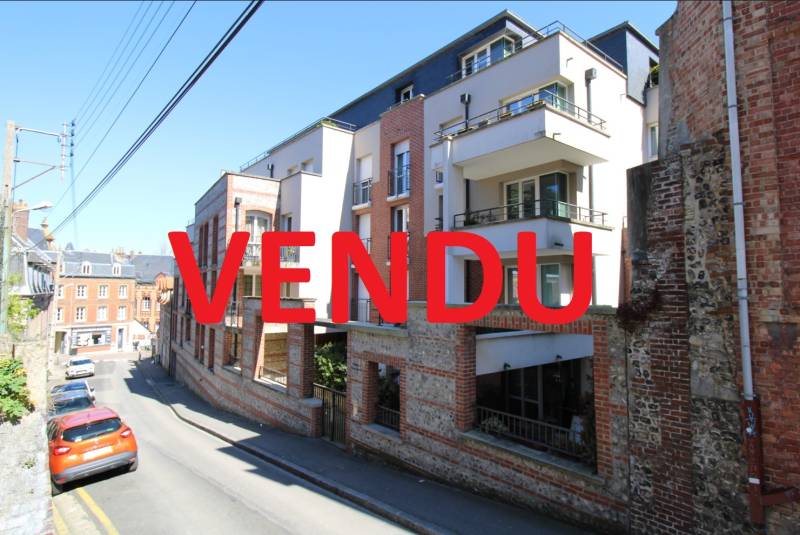 A vendre Studio - Résidence de standing - 24 M²- Ascenseur - Terrasse de 10 M² vue sur le Château - Dieppe
