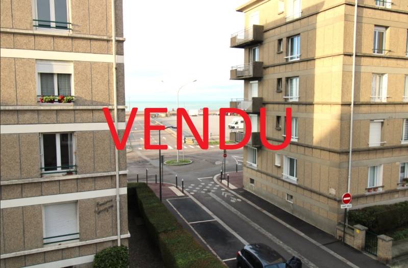 A VENDRE APPARTEMENT DE TYPE T3 - Vue Mer - 59,94 CARREZ - 2 Chambres / 2ème étage - Garage/ Box - Entre le port et la plage de DIEPPE
