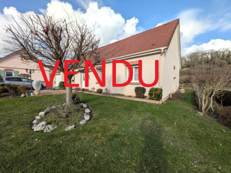 A VENDRE MAISON DE PLAIN-PIED DE TYPE T4 - 109 M² HABITABLES - 3 CHAMBRES - UN GARAGE ET UN JARDIN 696 M² - SECTEUR RECHERCHÉ - MARTIN-ÉGLISE