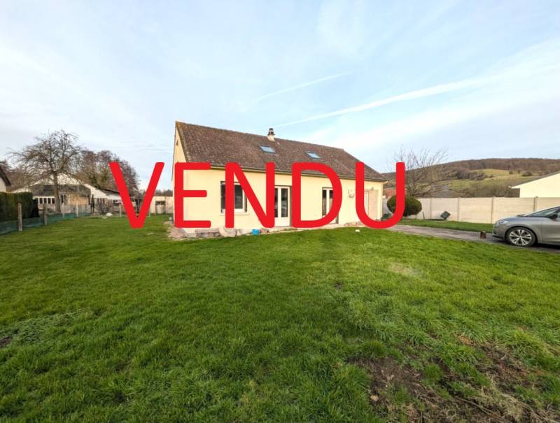A VENDRE MAISON DE TYPE T5 - 135,23 M² Habitables - 4 Chambres - Utilisable de plain-pied - DPE en D - Jardin de 1106 M² - TORCY-LE-PETIT