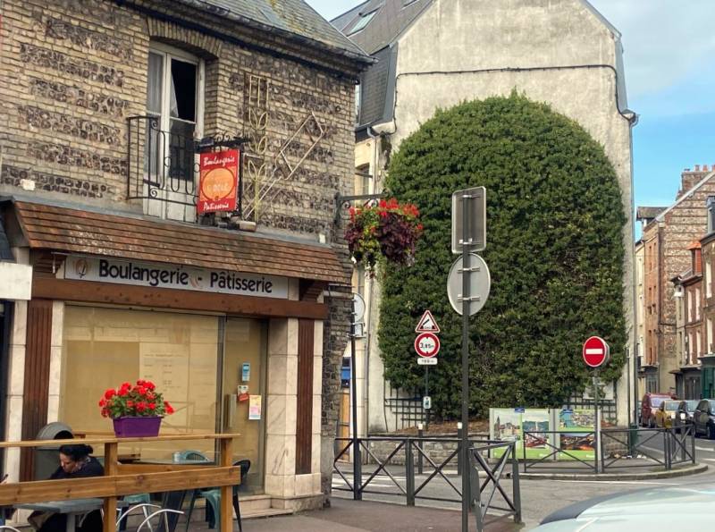 A VENDRE IMMEUBLE DE RAPPORT - 220 M²/ 7 lots à rénover - Proche du Port de DIEPPE - DIEPPE